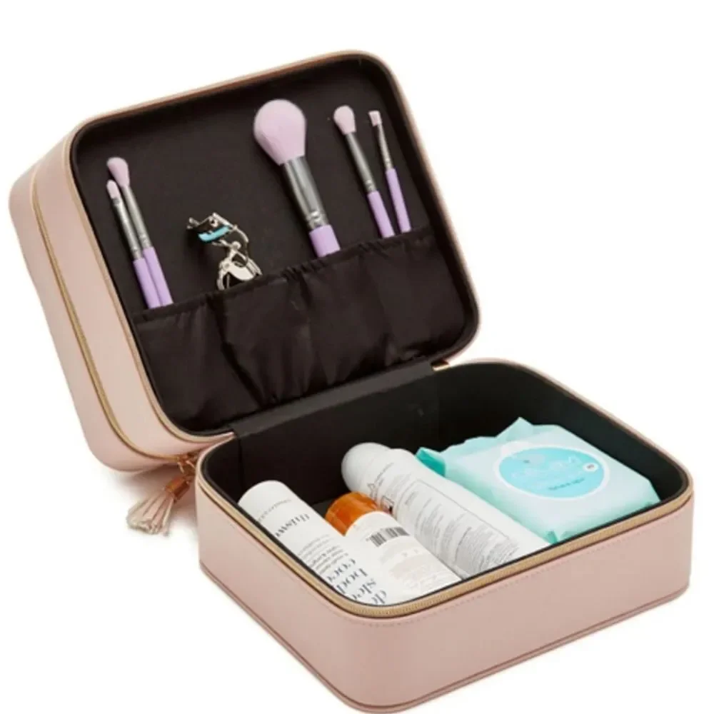 Brouk‎ & Co Leah Travel Cosmetic Case- Pale Pink